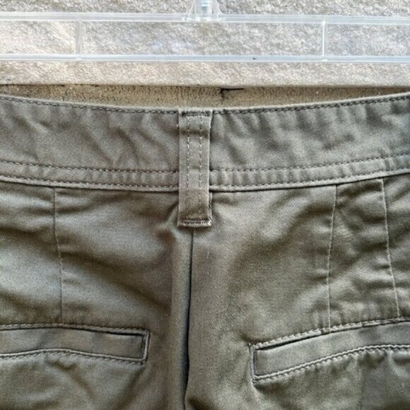 Northern Reflections Dark Green Town Fit Cropped Pants Sz 10 - Picture 8 of 10